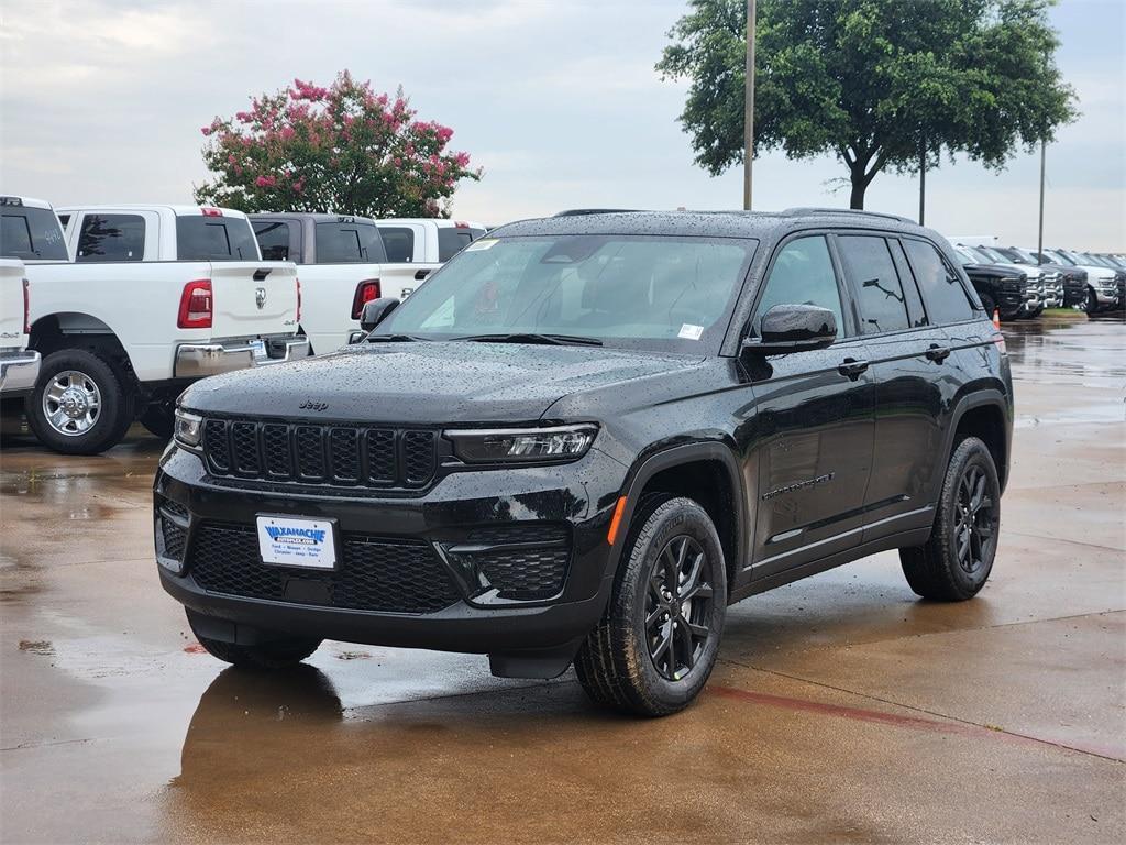 new 2025 Jeep Grand Cherokee car, priced at $37,995
