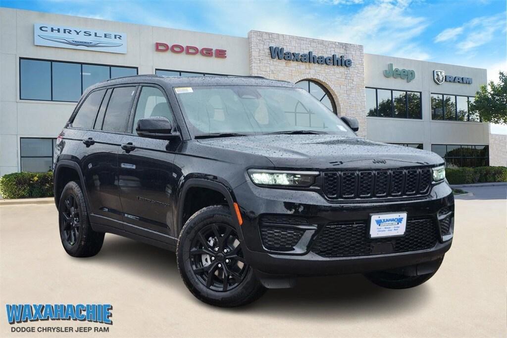 new 2025 Jeep Grand Cherokee car, priced at $37,995