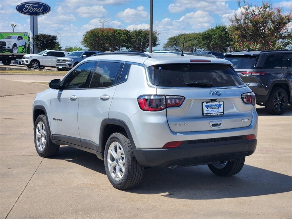 new 2025 Jeep Compass car, priced at $25,995