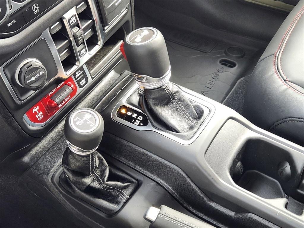 new 2025 Jeep Wrangler car, priced at $59,995