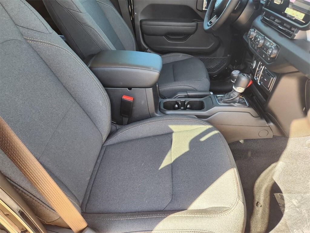 new 2026 Jeep Wrangler car, priced at $44,495