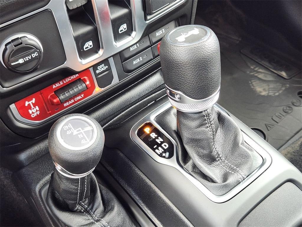 new 2025 Jeep Wrangler car, priced at $47,495