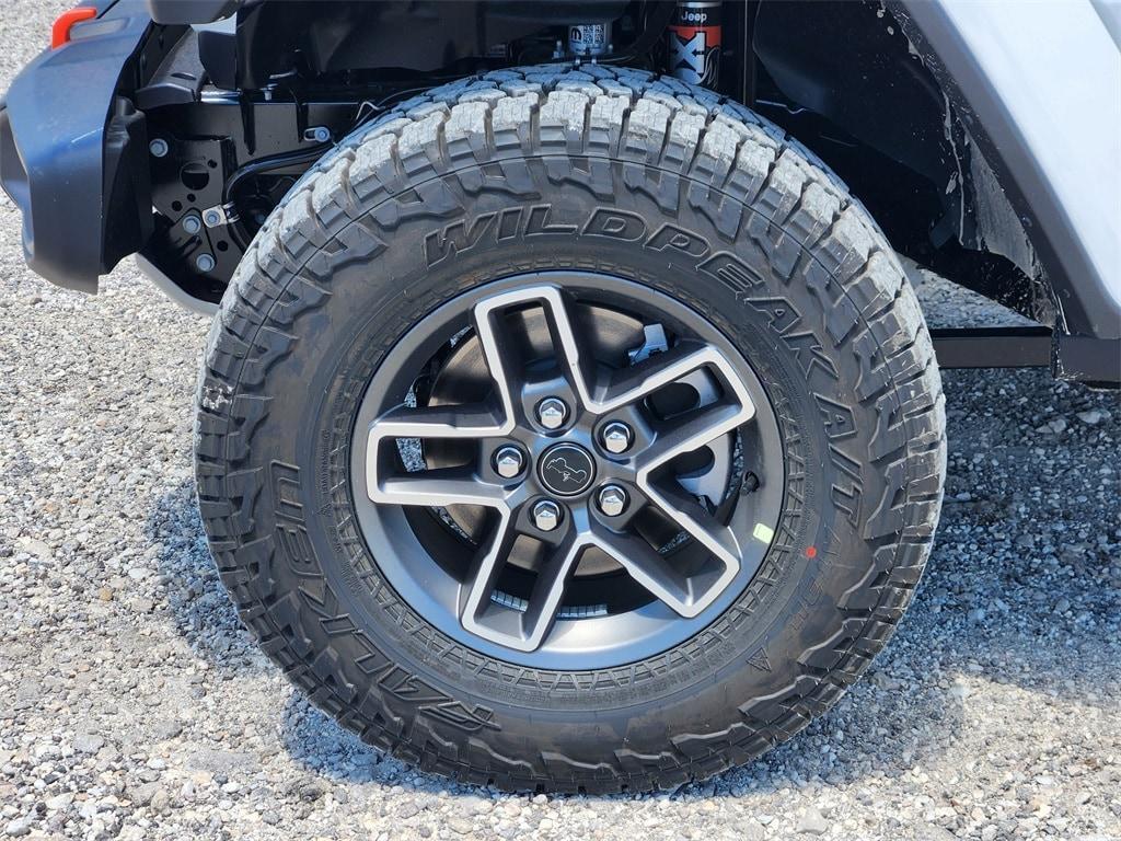 new 2025 Jeep Gladiator car, priced at $46,995