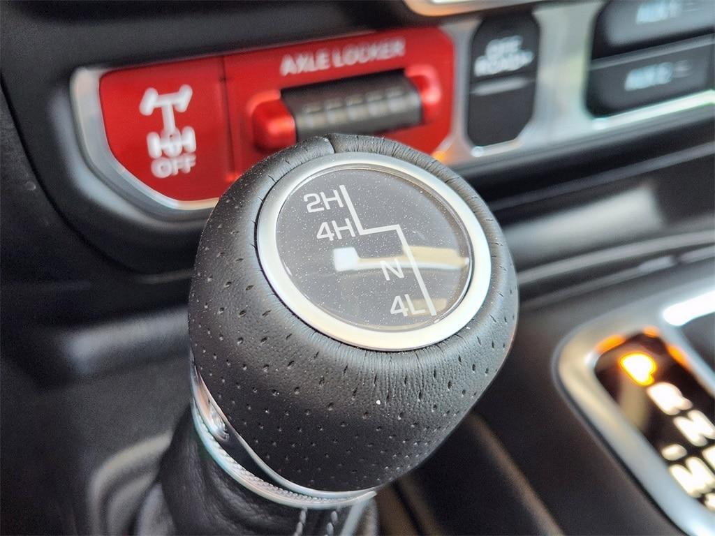 new 2025 Jeep Gladiator car, priced at $46,995