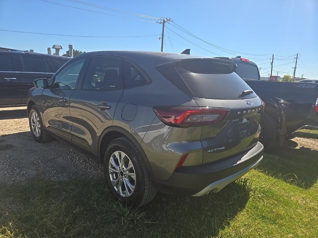 used 2025 Ford Escape car