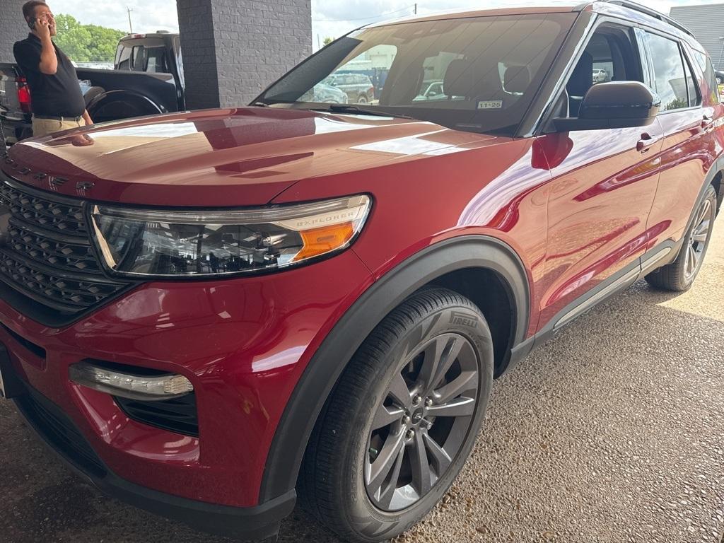 used 2022 Ford Explorer car, priced at $27,993