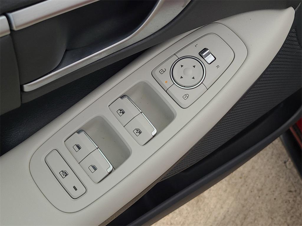 used 2025 Hyundai Sonata car, priced at $23,737