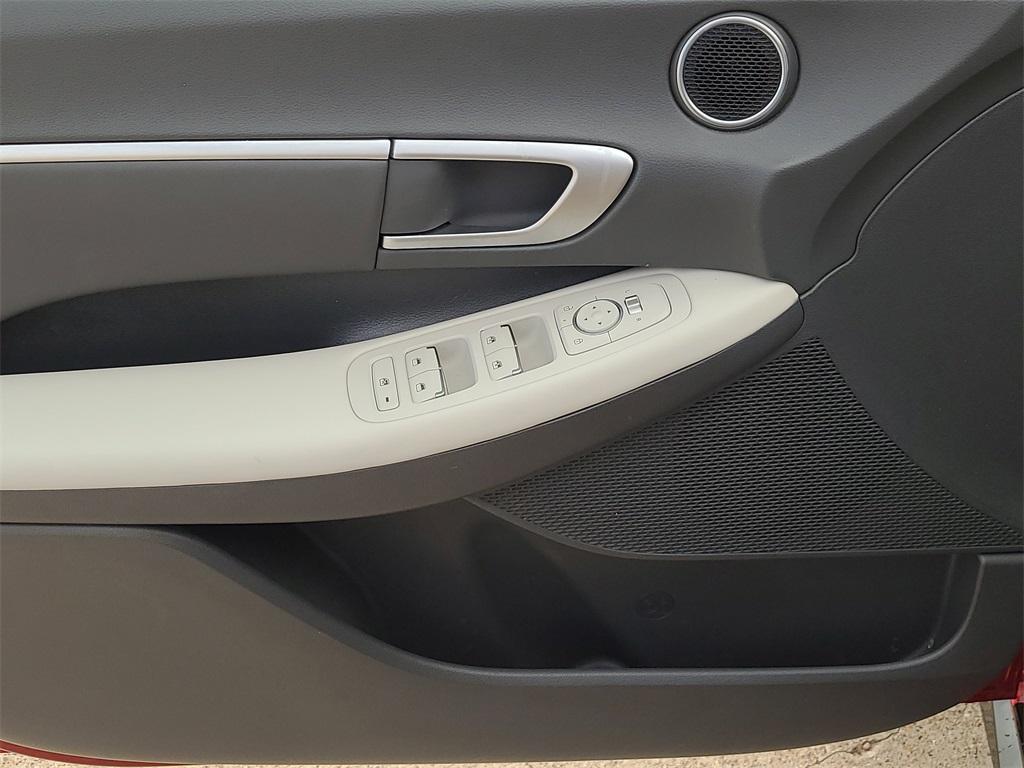 used 2025 Hyundai Sonata car, priced at $23,737