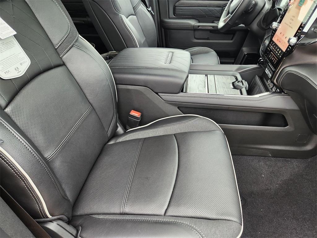 new 2025 Ram 3500 car, priced at $91,072