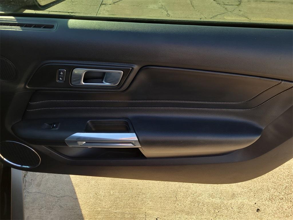 used 2018 Ford Mustang car