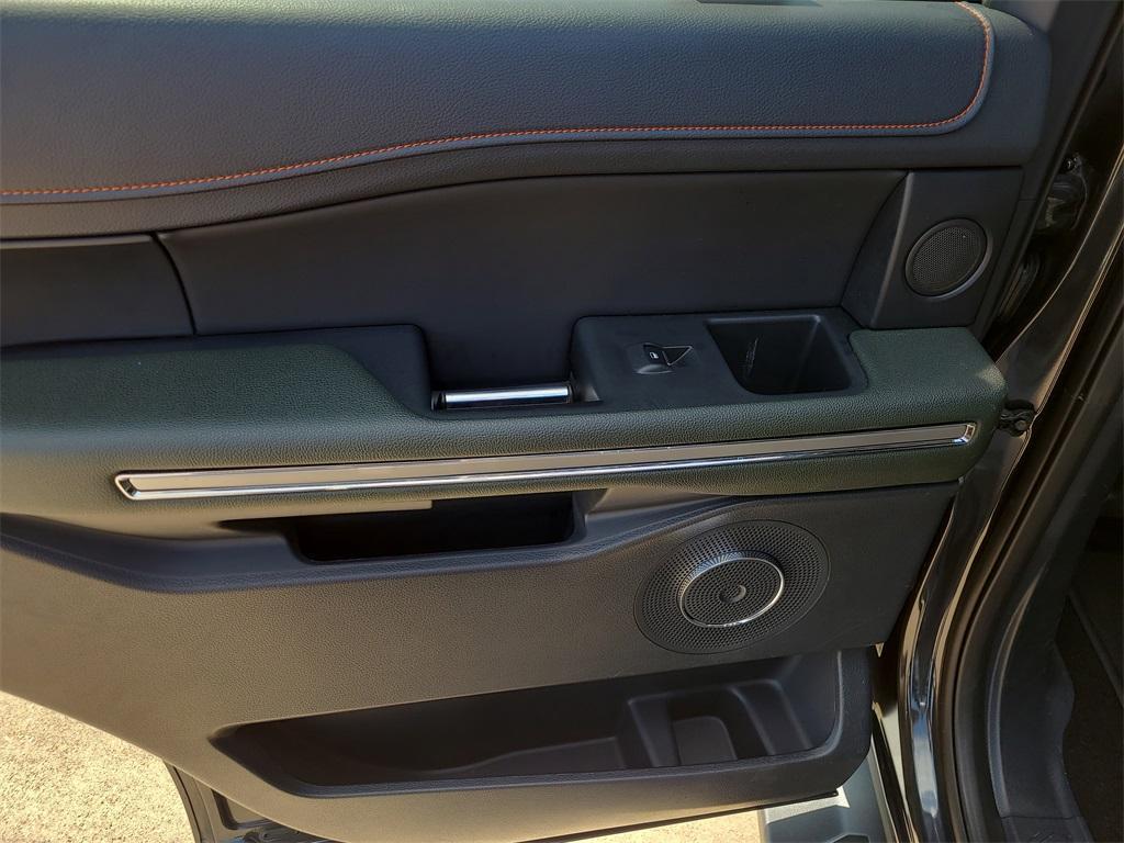 used 2022 Ford Expedition car, priced at $41,246