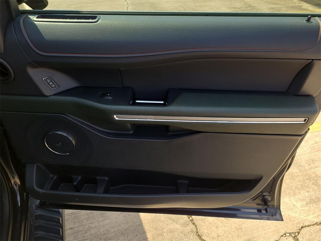 used 2022 Ford Expedition car, priced at $41,246
