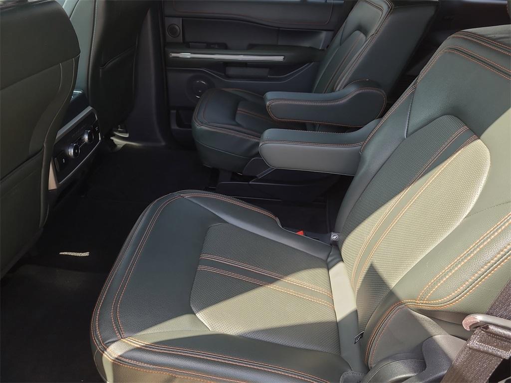 used 2022 Ford Expedition car, priced at $41,246
