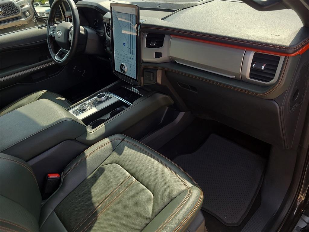 used 2022 Ford Expedition car, priced at $41,246