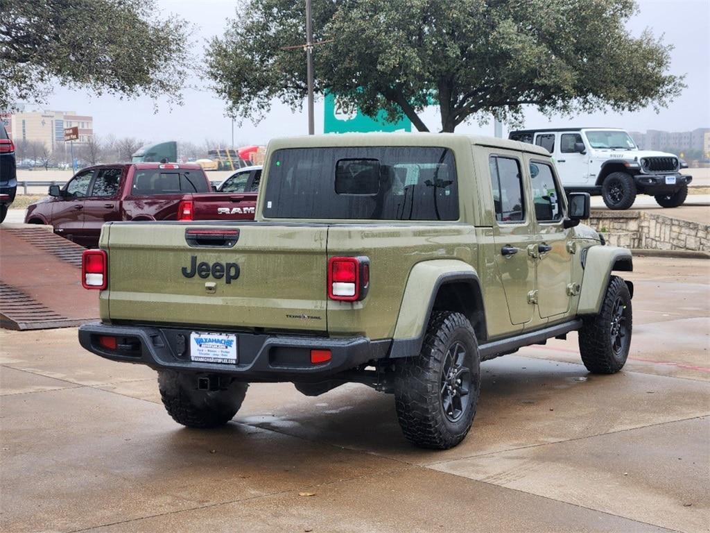 new 2025 Jeep Gladiator car, priced at $43,995