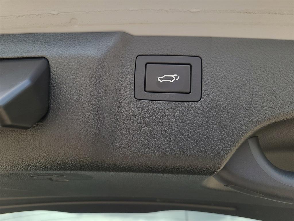 used 2017 Hyundai Santa Fe car, priced at $13,194