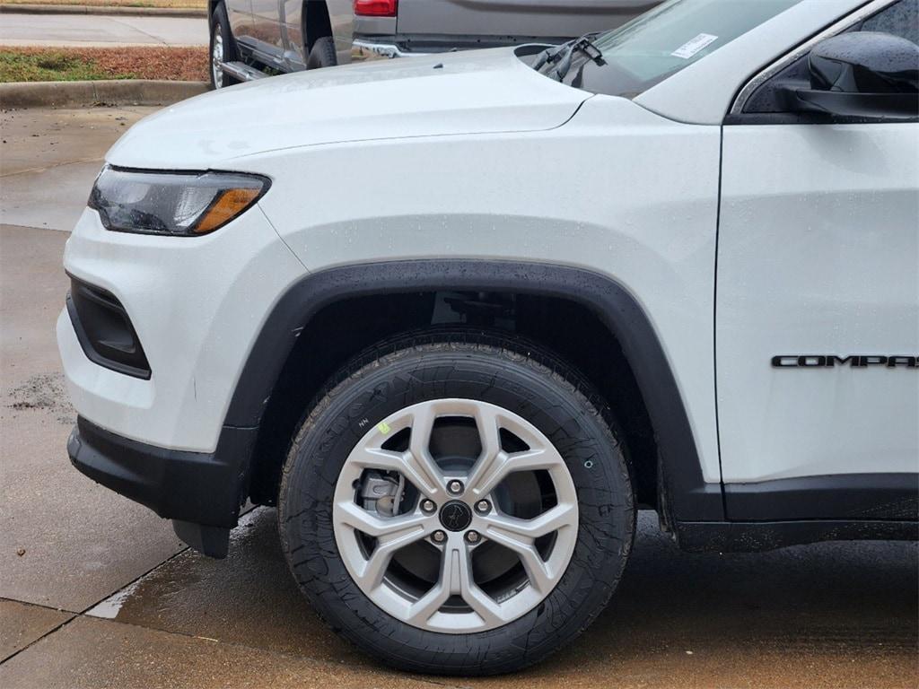 new 2025 Jeep Compass car, priced at $25,495