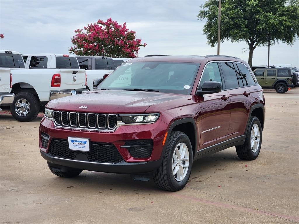 new 2025 Jeep Grand Cherokee car, priced at $33,995