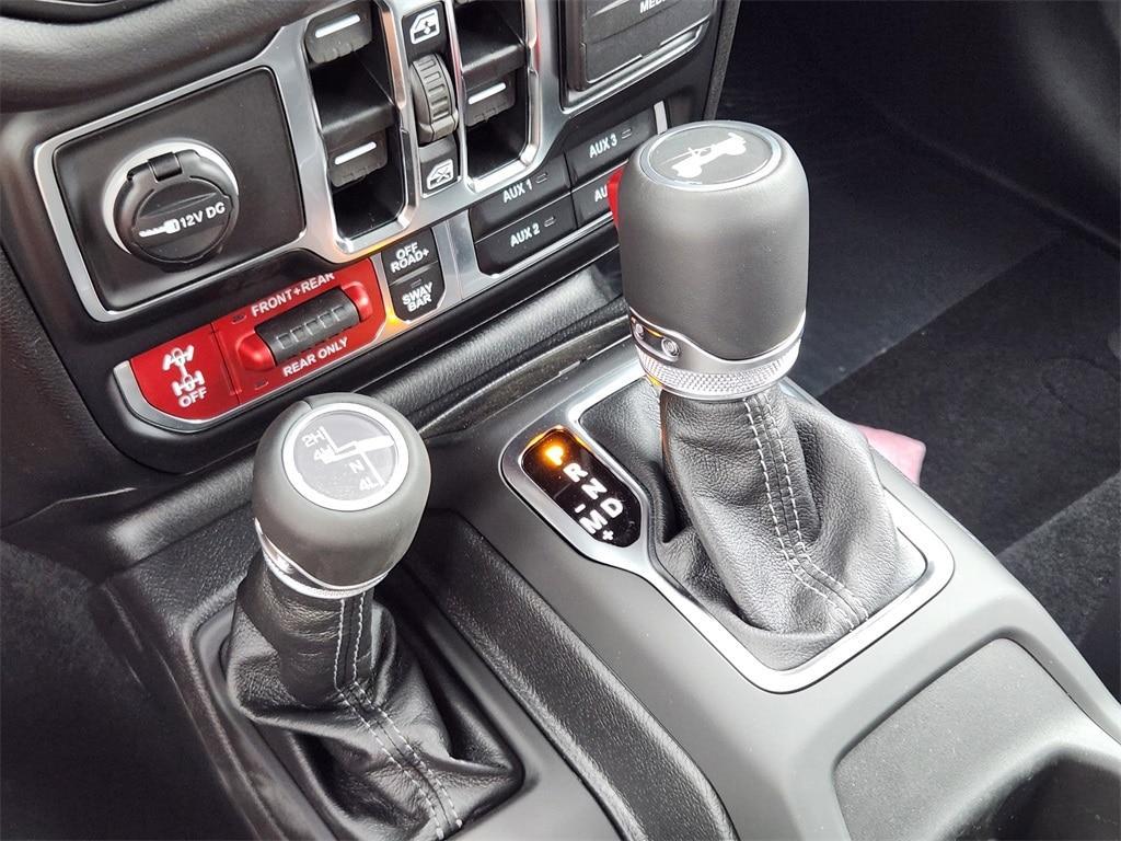 new 2025 Jeep Wrangler car, priced at $55,911