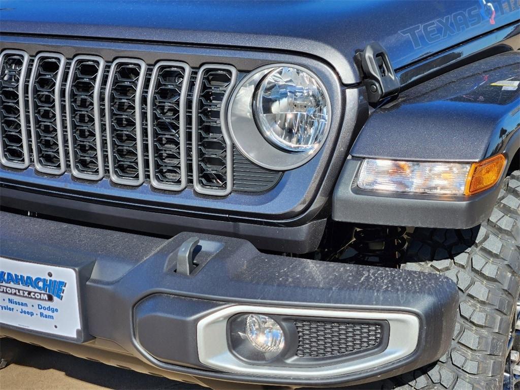 new 2025 Jeep Gladiator car, priced at $43,495