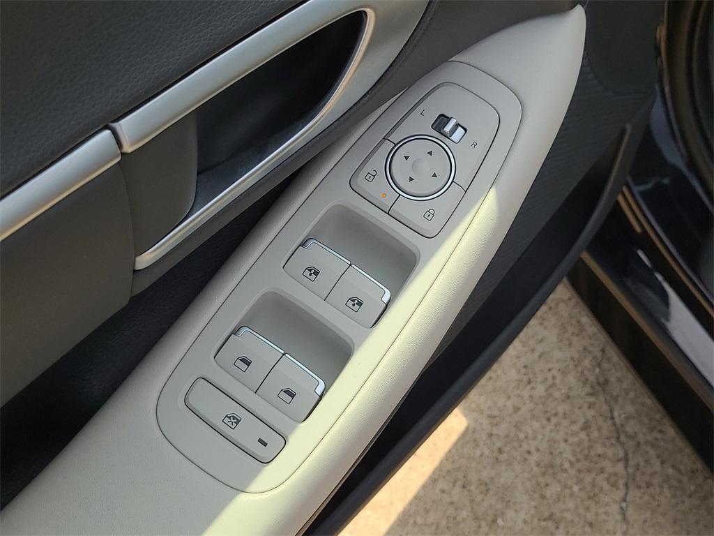 used 2024 Hyundai Sonata car, priced at $20,622