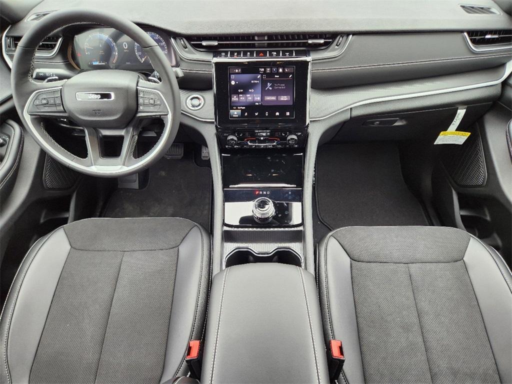 used 2024 Jeep Grand Cherokee L car