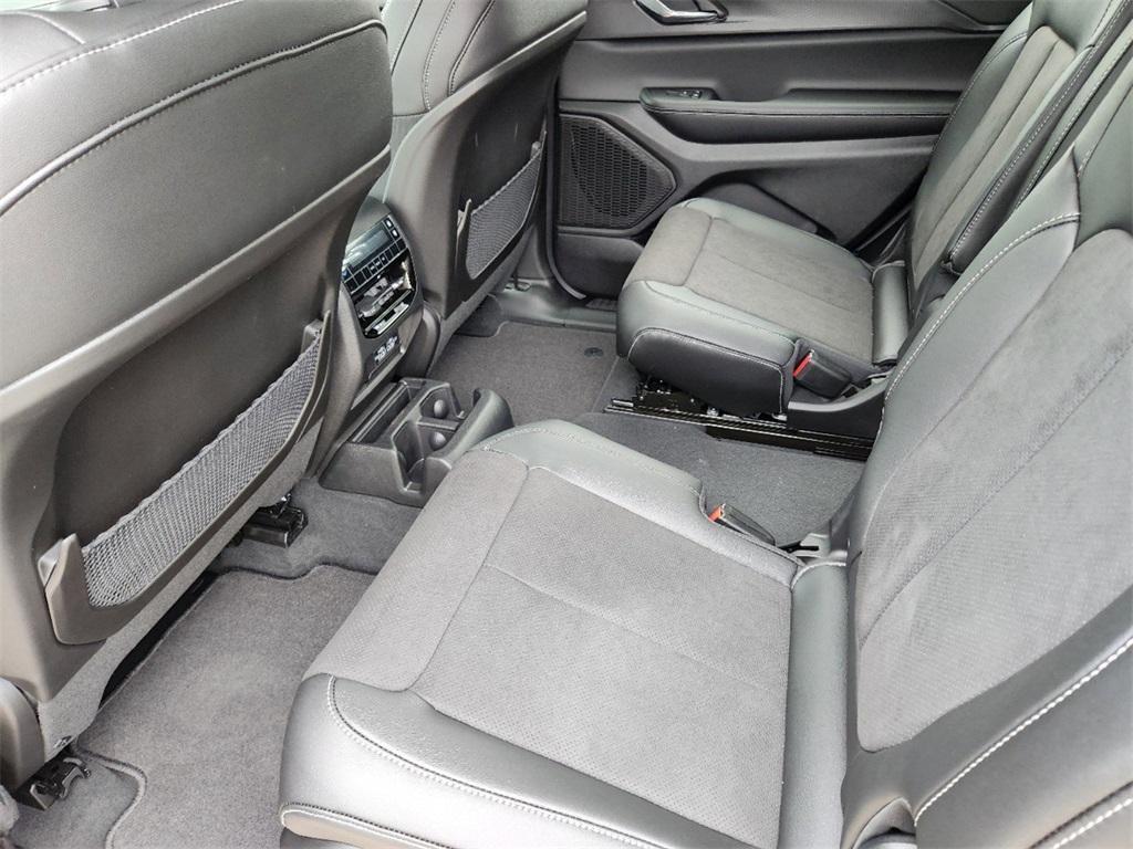 used 2024 Jeep Grand Cherokee L car