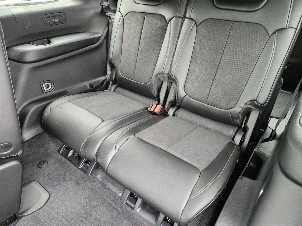 used 2024 Jeep Grand Cherokee L car