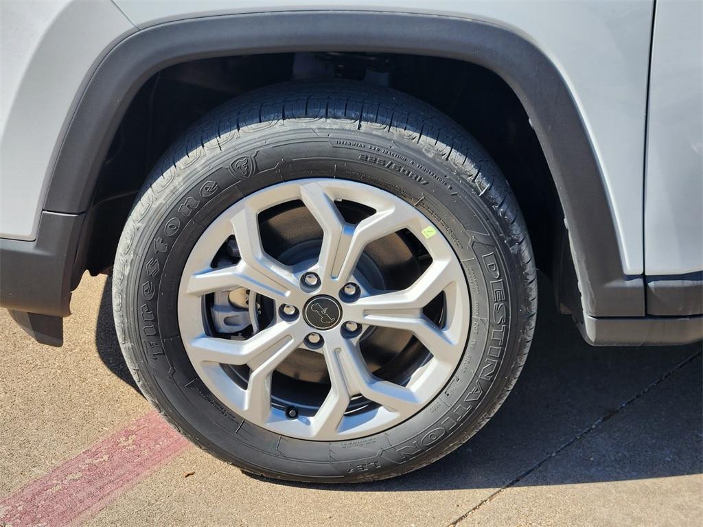 new 2026 Jeep Compass car, priced at $29,990