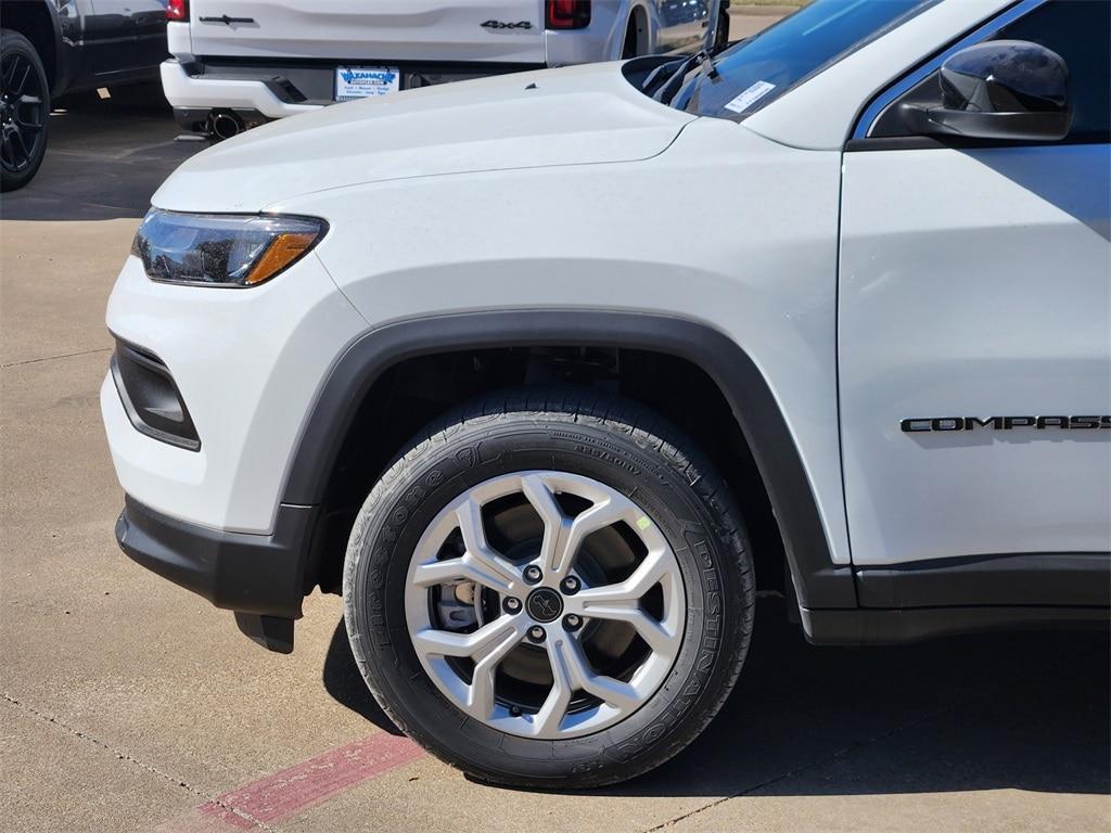 new 2026 Jeep Compass car, priced at $29,990
