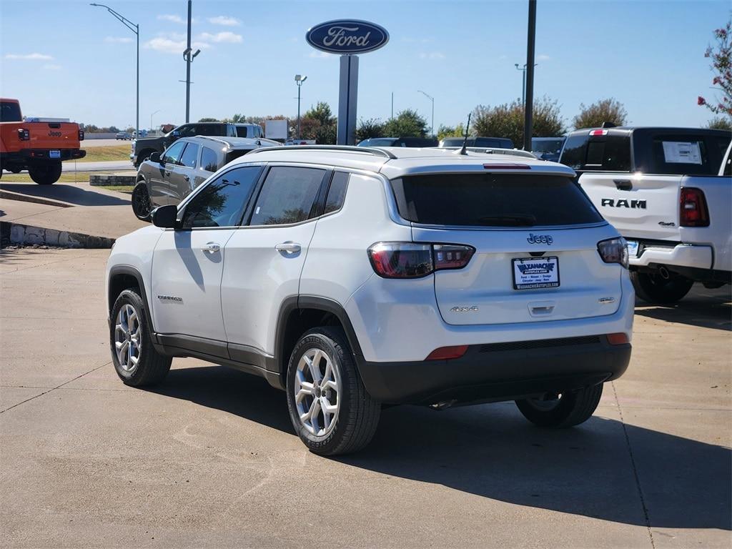 new 2026 Jeep Compass car, priced at $29,990