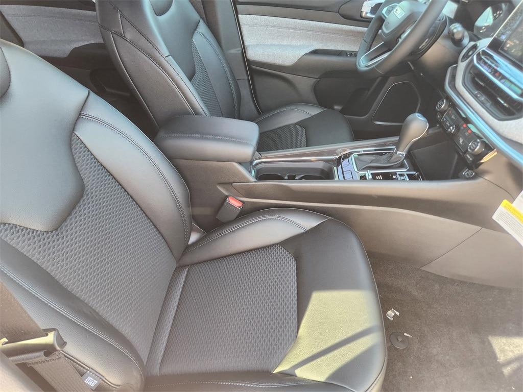 new 2026 Jeep Compass car, priced at $29,990