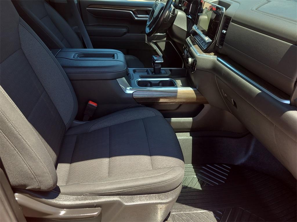 used 2022 Chevrolet Silverado 1500 car, priced at $40,978
