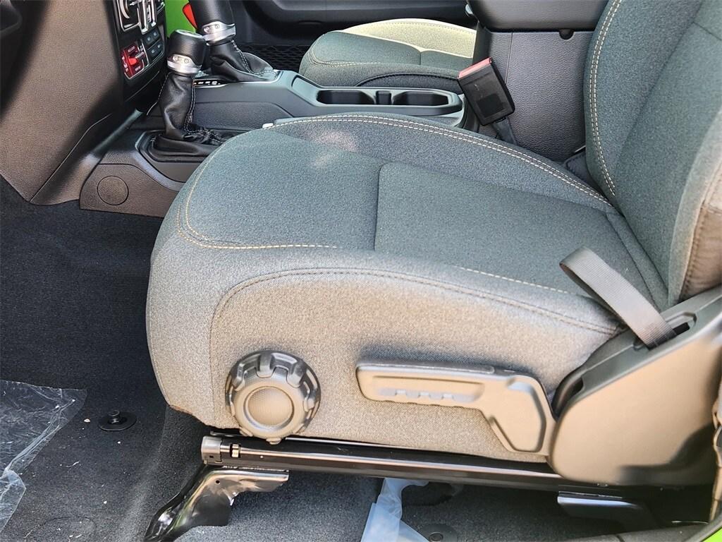 new 2025 Jeep Wrangler car, priced at $45,995