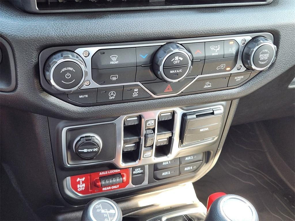 new 2025 Jeep Wrangler car, priced at $44,995