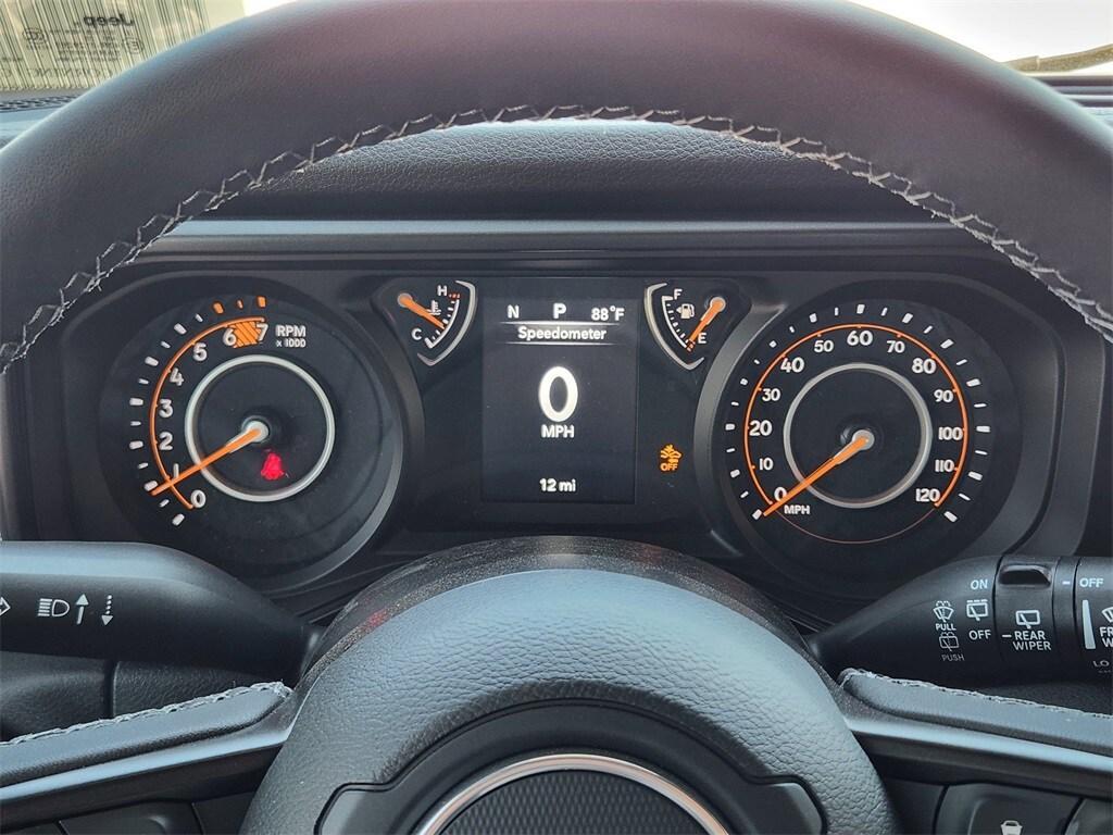 new 2025 Jeep Wrangler car, priced at $52,685