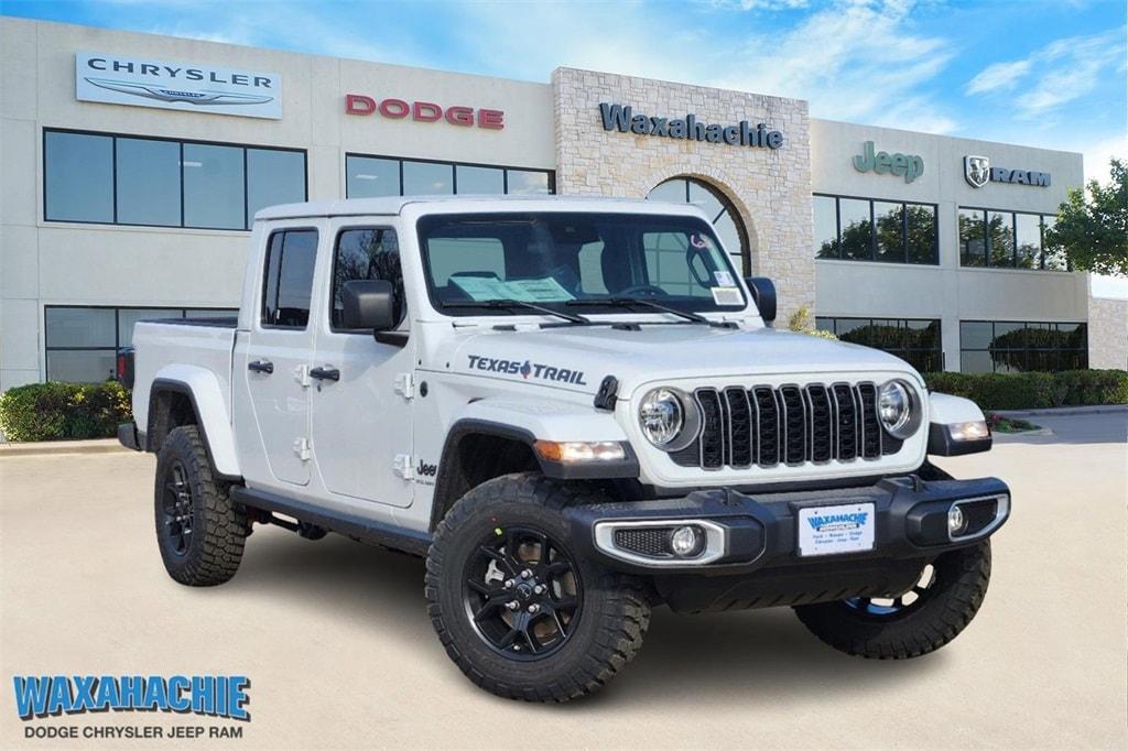 new 2025 Jeep Gladiator car, priced at $42,995