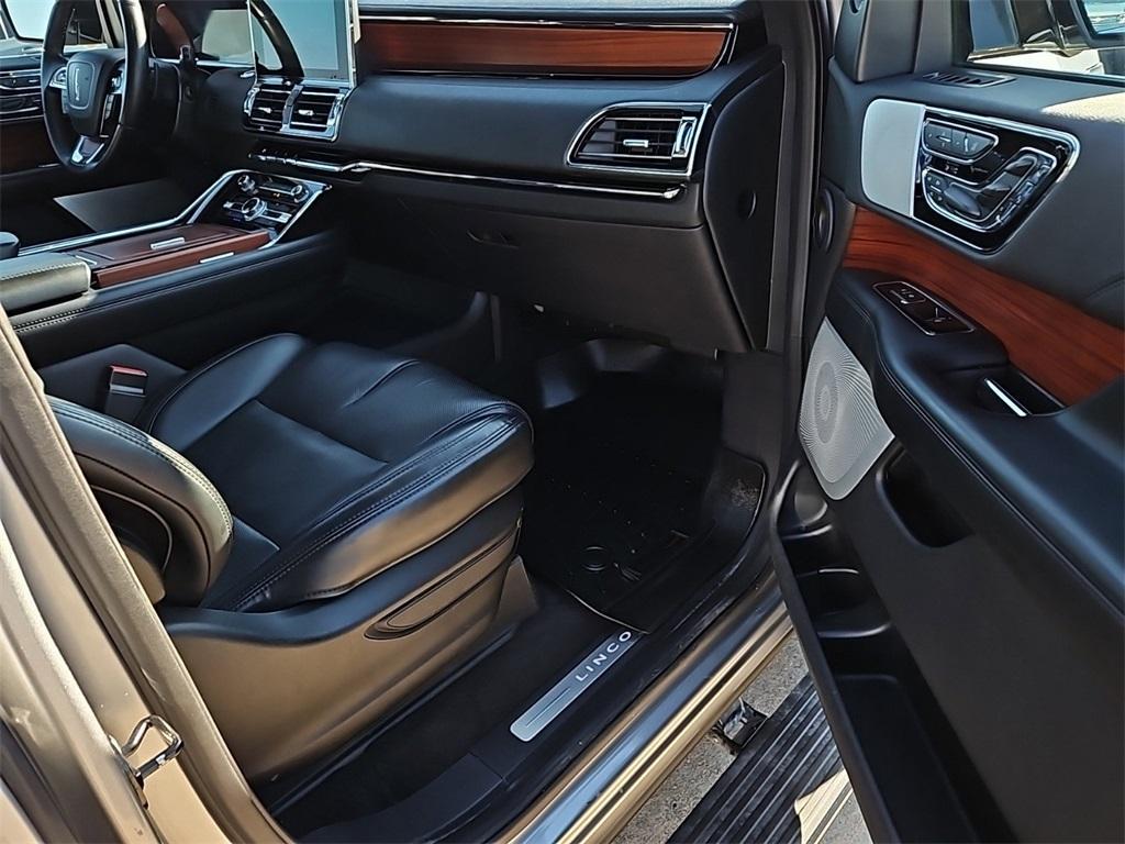 used 2020 Lincoln Navigator car, priced at $40,778