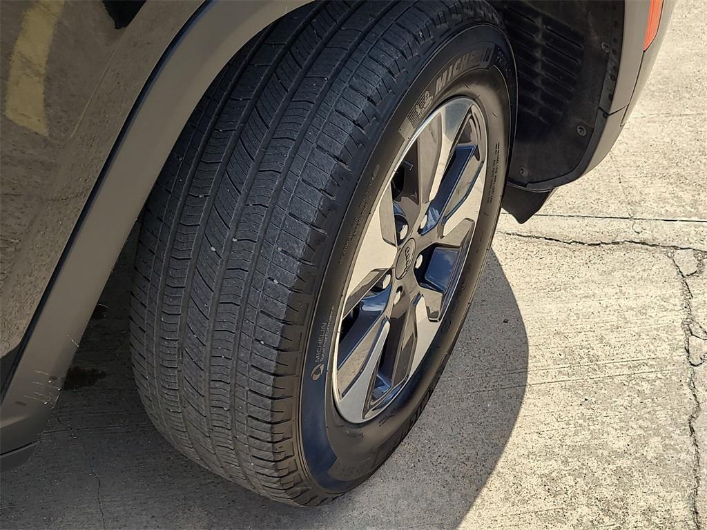 used 2022 Jeep Grand Cherokee 4xe car, priced at $26,100