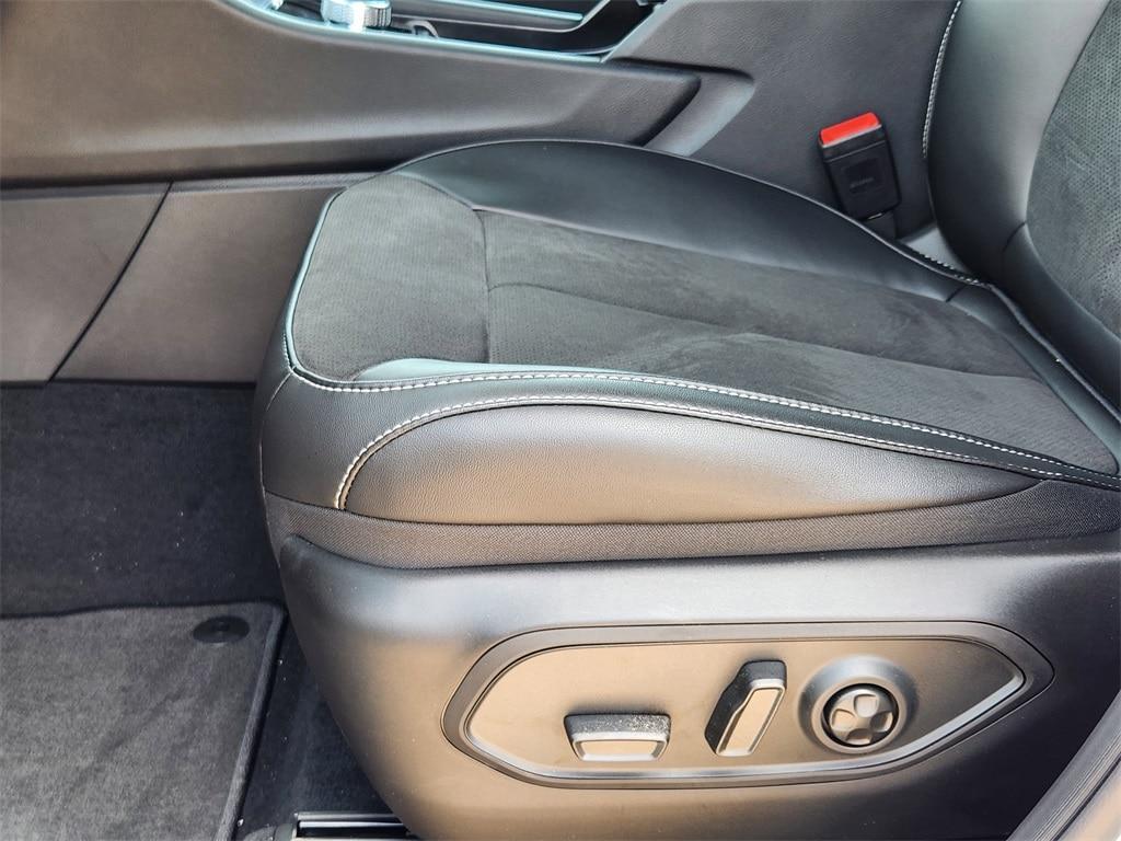 new 2025 Jeep Grand Cherokee L car, priced at $41,995
