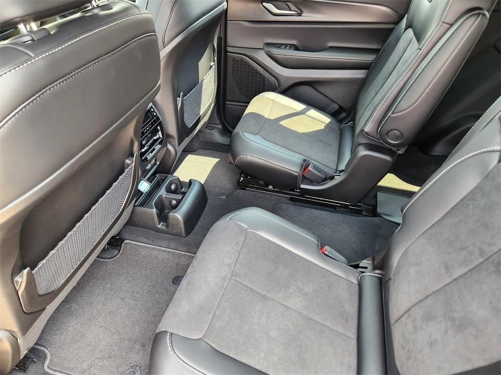 new 2025 Jeep Grand Cherokee L car, priced at $41,995