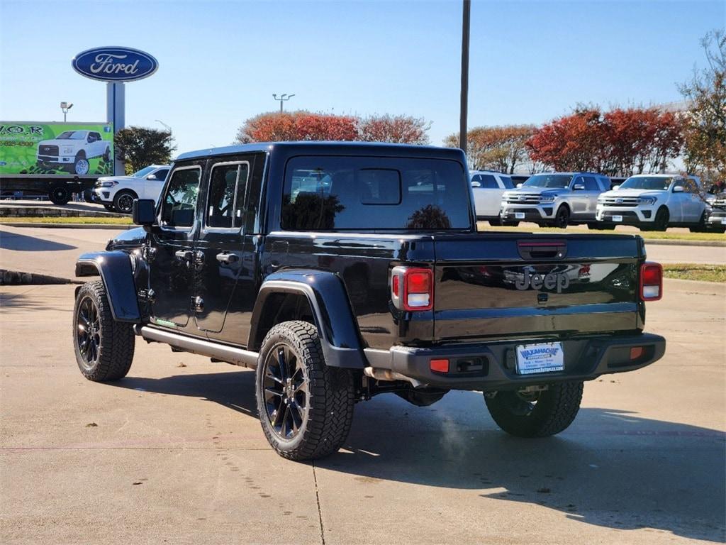 new 2025 Jeep Gladiator car, priced at $38,495