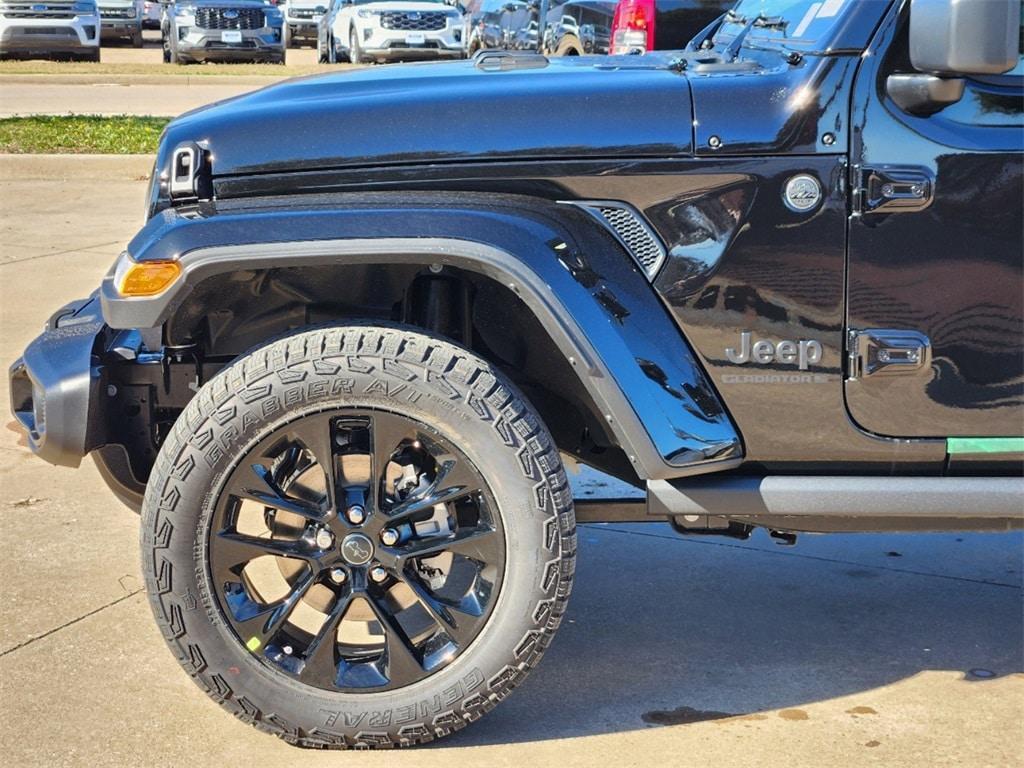 new 2025 Jeep Gladiator car, priced at $38,495