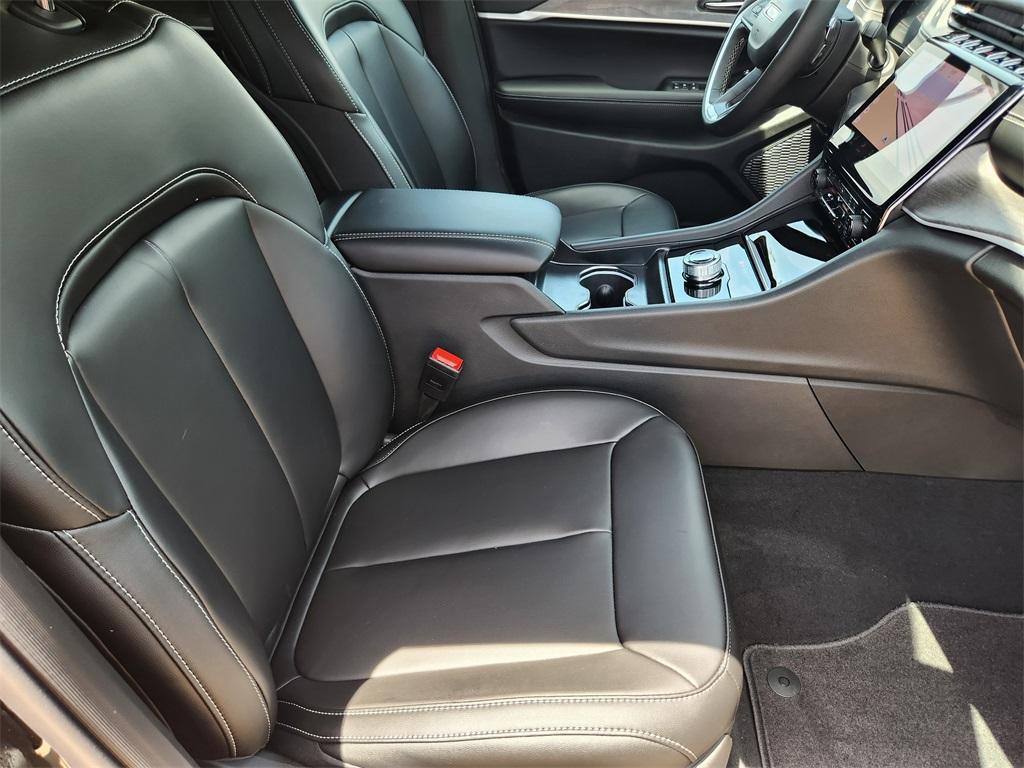 new 2025 Jeep Grand Cherokee L car, priced at $51,835