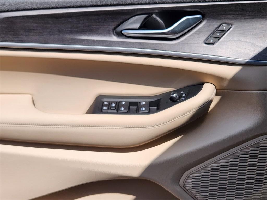 new 2025 Jeep Grand Cherokee L car, priced at $52,937