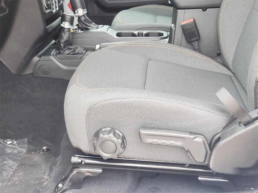 new 2026 Jeep Wrangler car, priced at $41,595