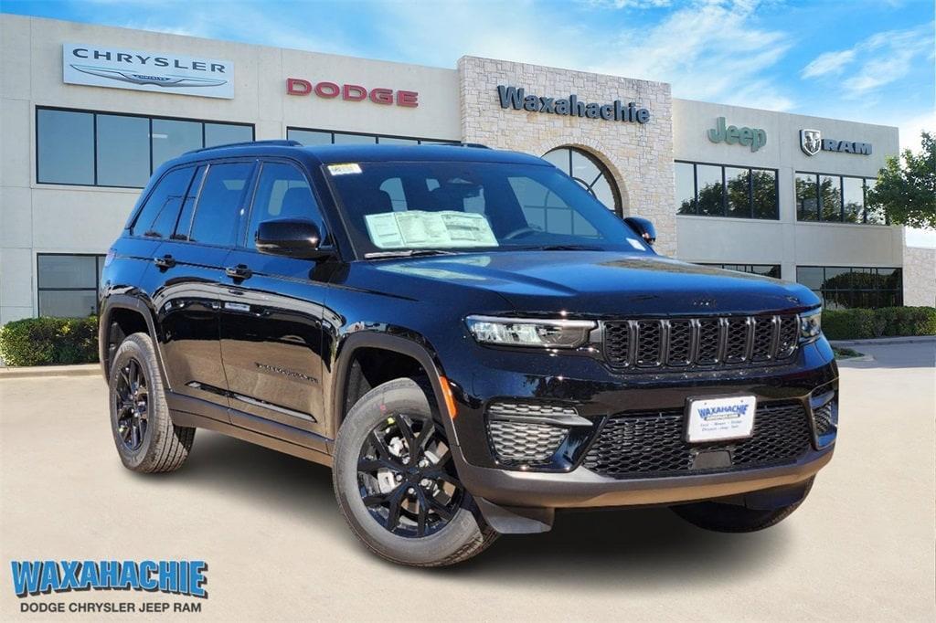 new 2025 Jeep Grand Cherokee car, priced at $39,995