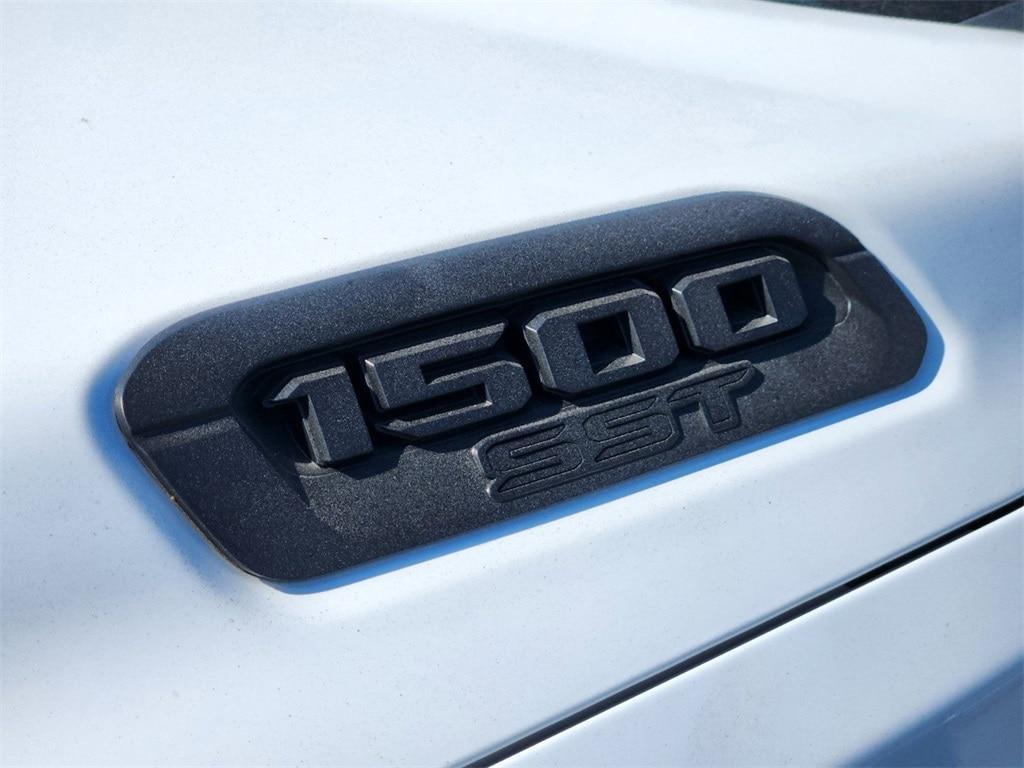 new 2025 Ram 1500 car, priced at $47,995