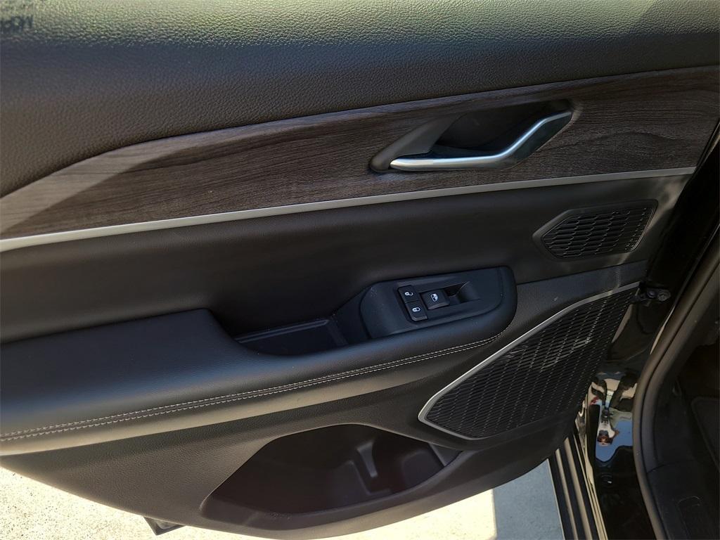 used 2022 Jeep Grand Cherokee 4xe car, priced at $25,545