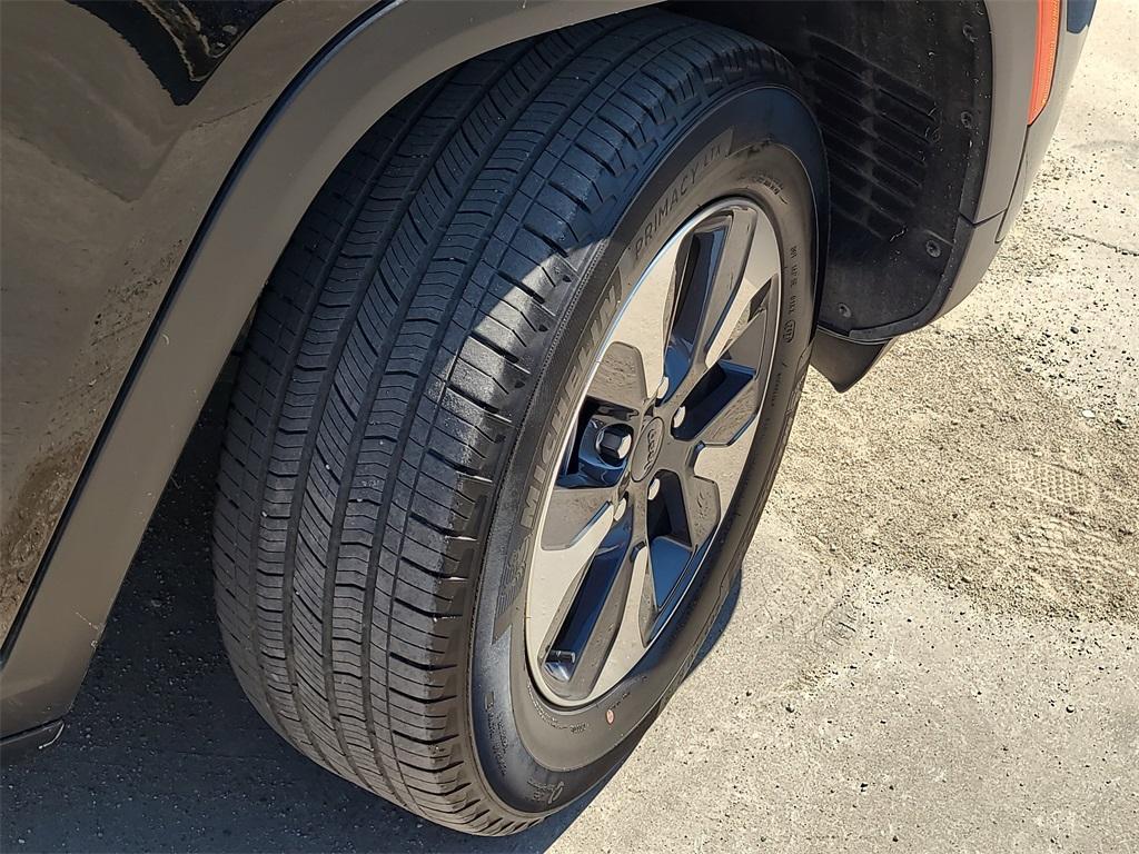 used 2022 Jeep Grand Cherokee 4xe car, priced at $25,545